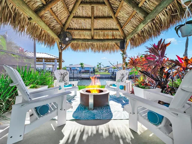 $699,900 | 1016 Spindle Palm Way, Apollo Beach, FL 33572