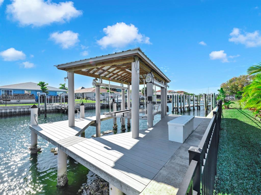 1016 Spindle Palm Way Apollo Beach, FL 33572 - Photo 33 of 61