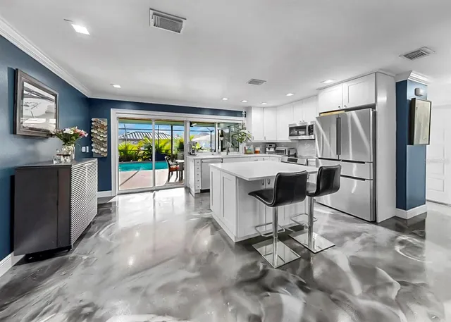 $699,900 | 1016 Spindle Palm Way, Apollo Beach, FL 33572