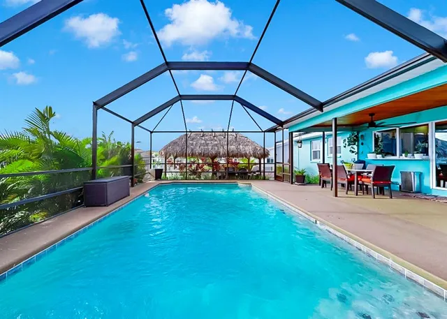 $699,900 | 1016 Spindle Palm Way, Apollo Beach, FL 33572