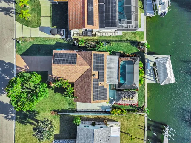 $699,900 | 1016 Spindle Palm Way, Apollo Beach, FL 33572