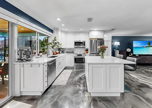 $699,900 | 1016 Spindle Palm Way, Apollo Beach, FL 33572