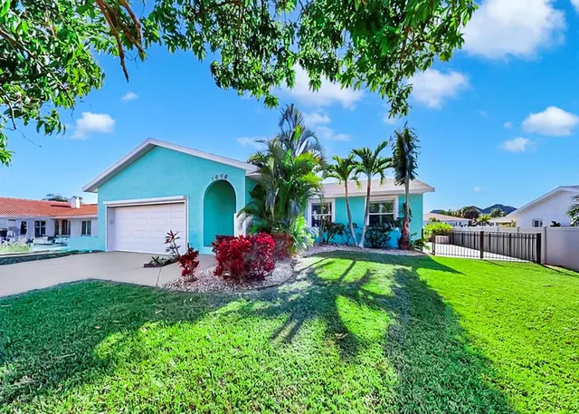 $699,900 | 1016 Spindle Palm Way, Apollo Beach, FL 33572