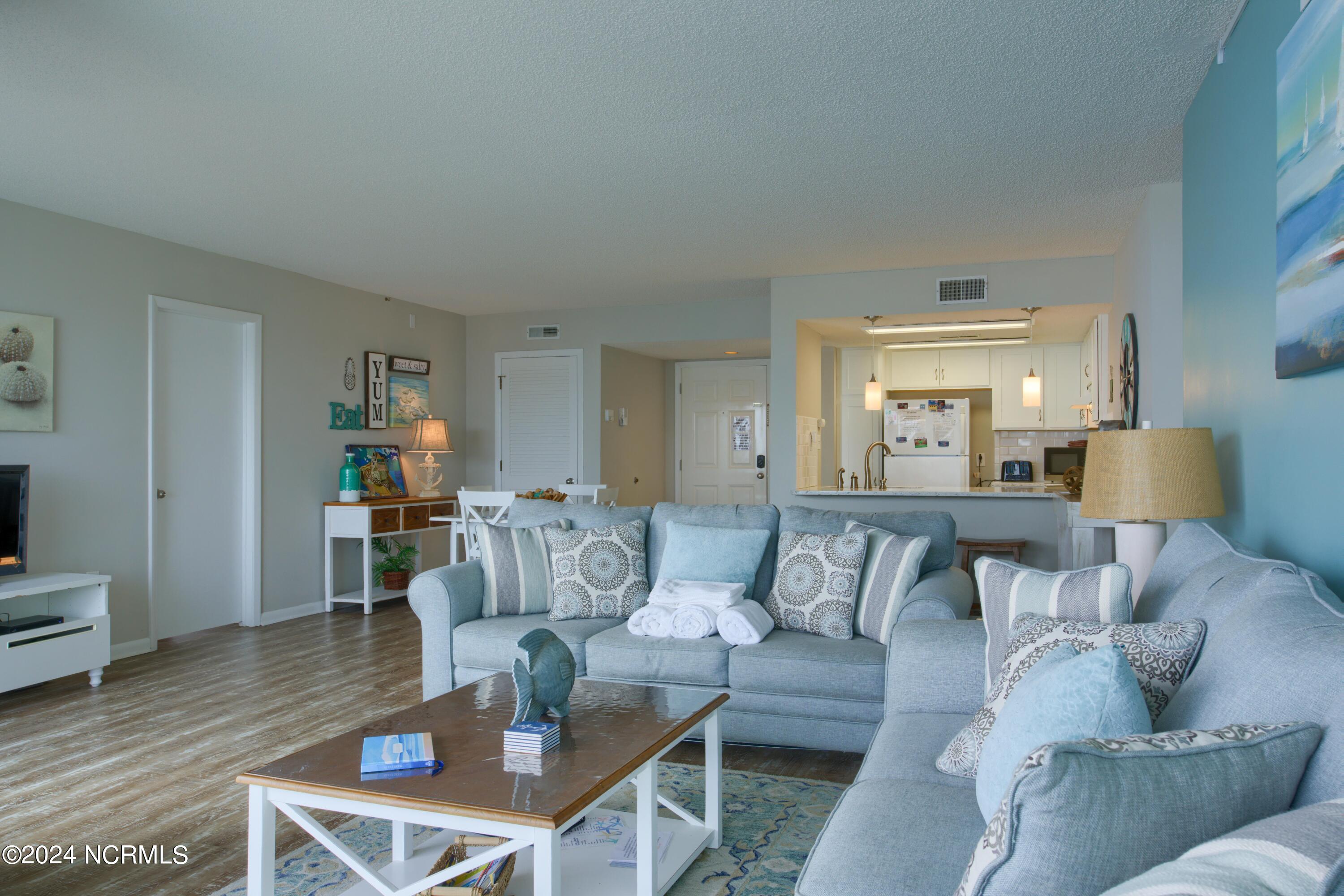 2000 New River Inlet Road, Unit 3309 North Topsail Beach, NC 28460 - Photo 8 of 30 3309 St. Regis - Interior