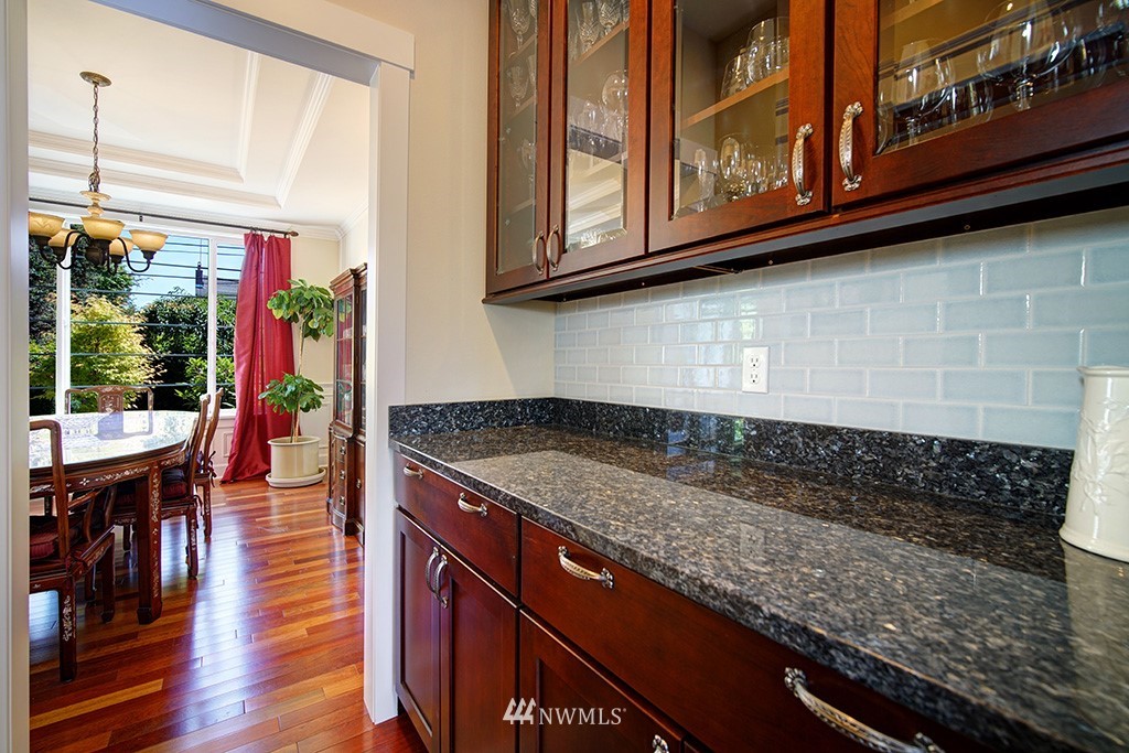 11761 Sand Point Way Northeast Seattle, WA 98125 - Photo 12 of 25