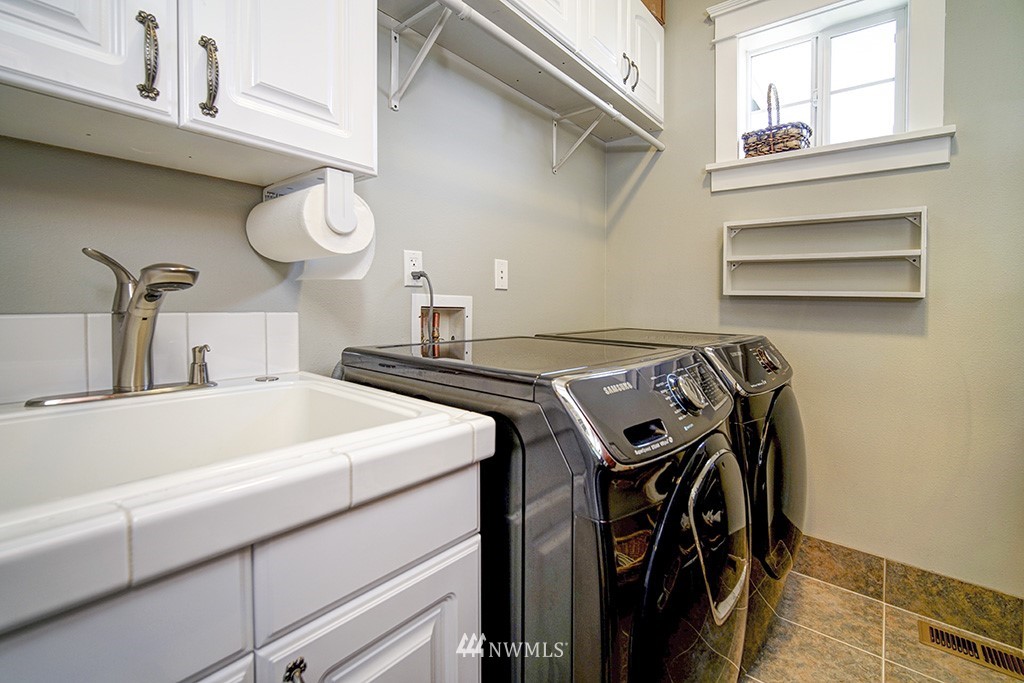11761 Sand Point Way Northeast Seattle, WA 98125 - Photo 22 of 25