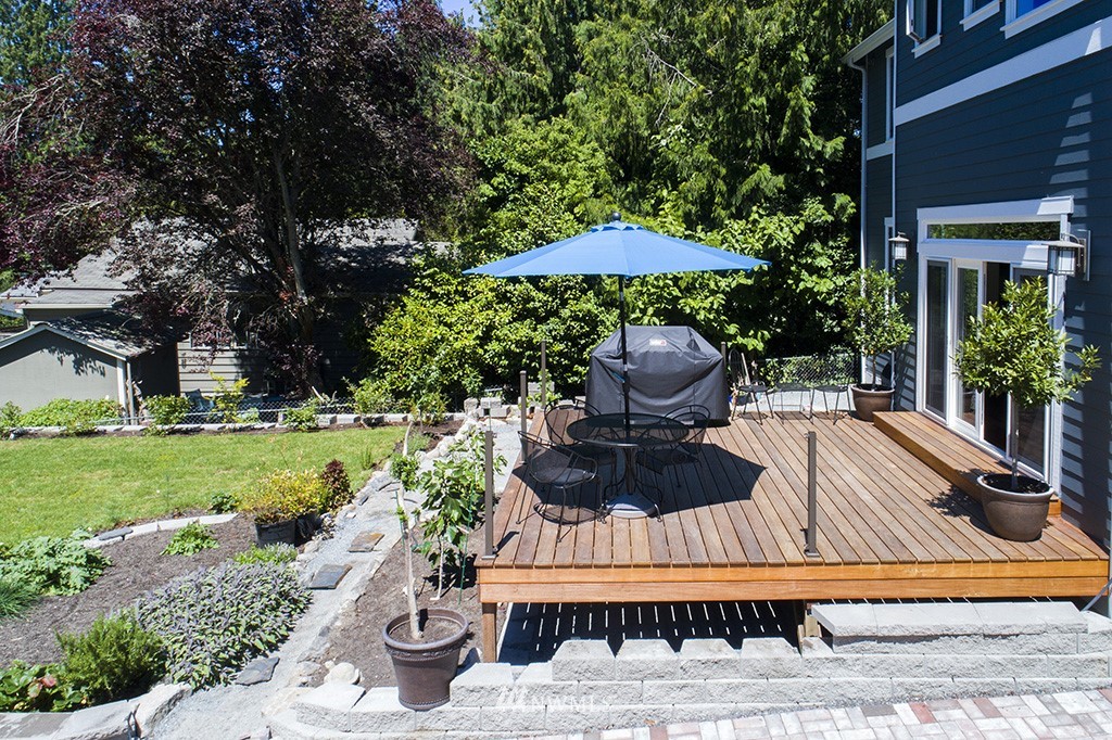 11761 Sand Point Way Northeast Seattle, WA 98125 - Photo 23 of 25