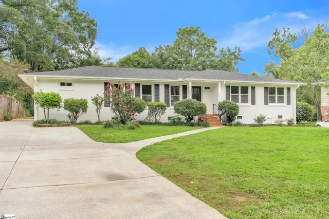 $690,900 | 601 Parkins Mill Road, Greenville, SC 29607