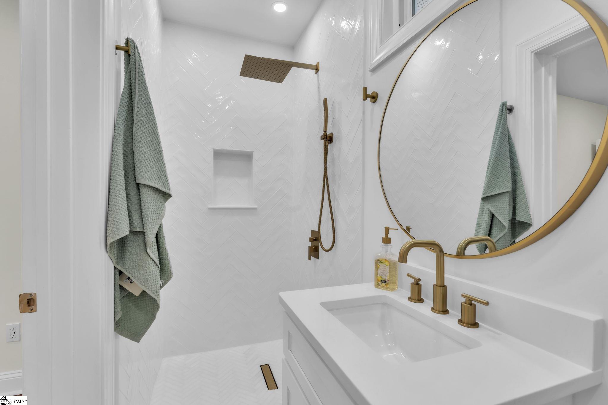 601 Parkins Mill Road Greenville, SC 29607 - Photo 17 of 43