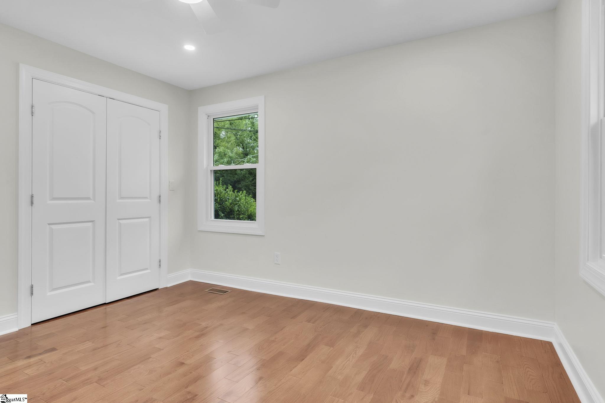 601 Parkins Mill Road Greenville, SC 29607 - Photo 21 of 43