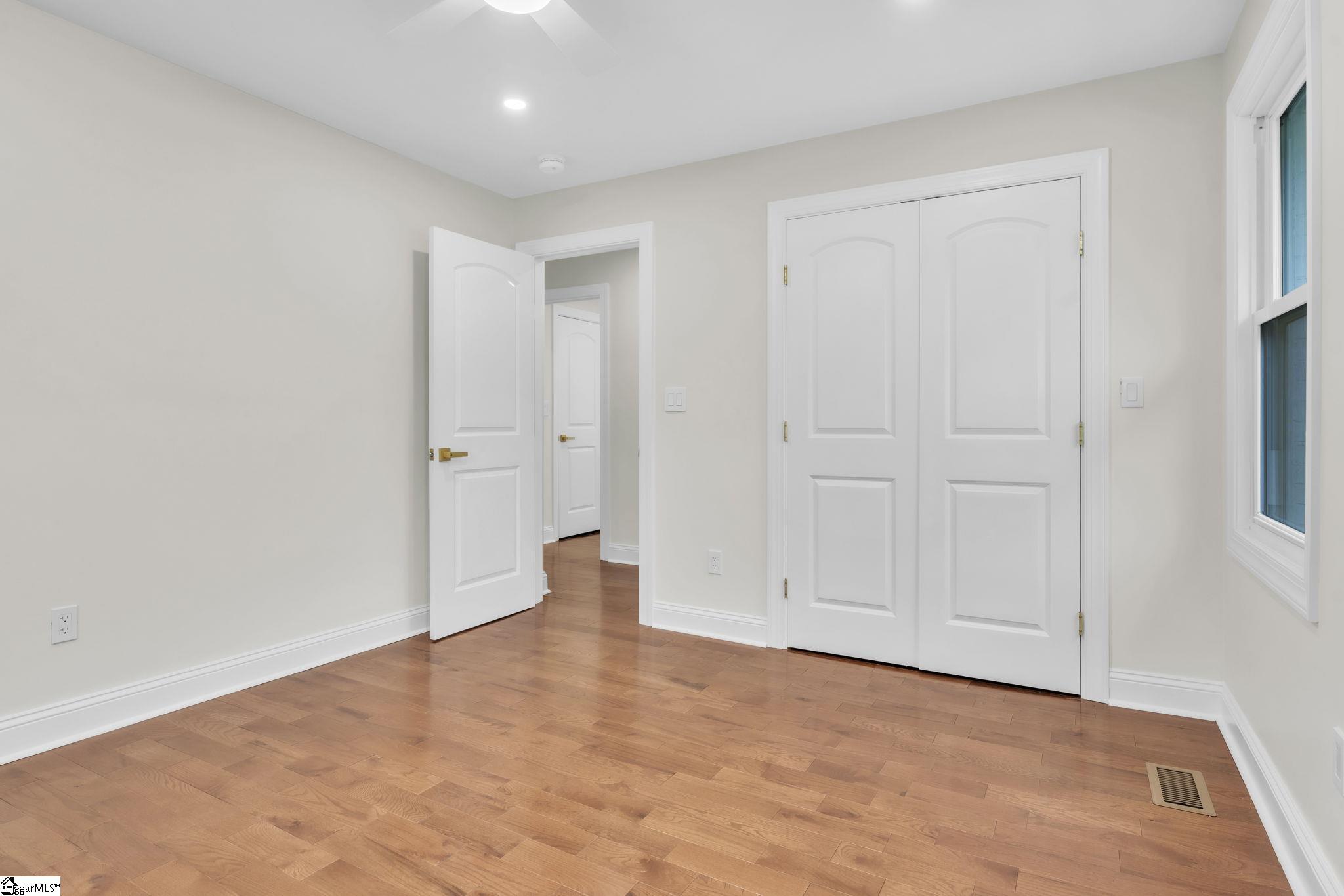 601 Parkins Mill Road Greenville, SC 29607 - Photo 22 of 43