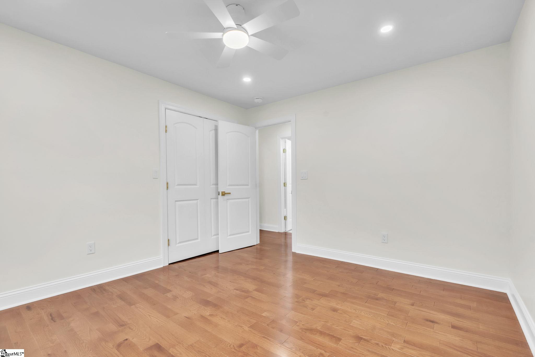 601 Parkins Mill Road Greenville, SC 29607 - Photo 28 of 43