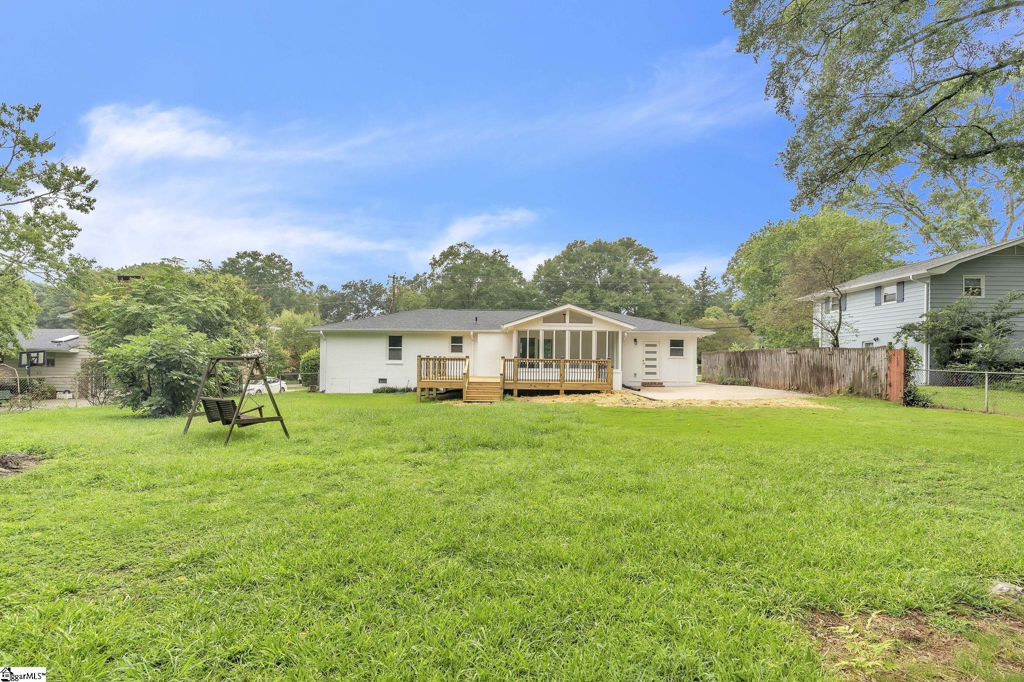 601 Parkins Mill Road Greenville, SC 29607 - Photo 40 of 43