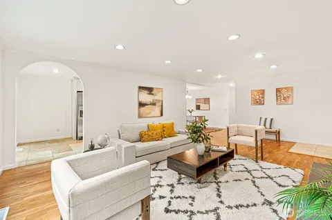 $930,000 | 10758 Ashworth Avenue North, Seattle, WA 98133