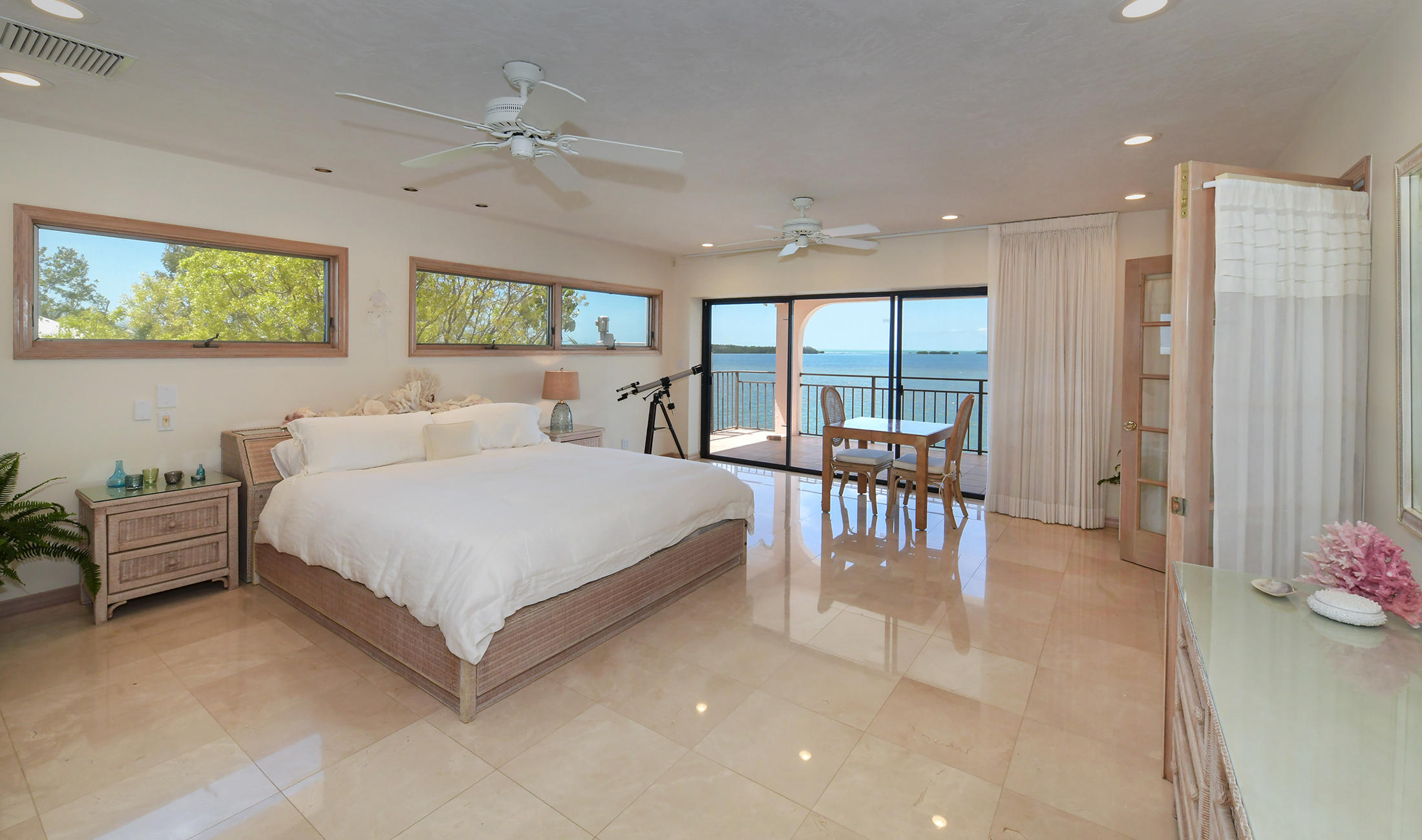 158 Redwing Road Tavernier, FL 33070 - Photo 13 of 45 Master Suite