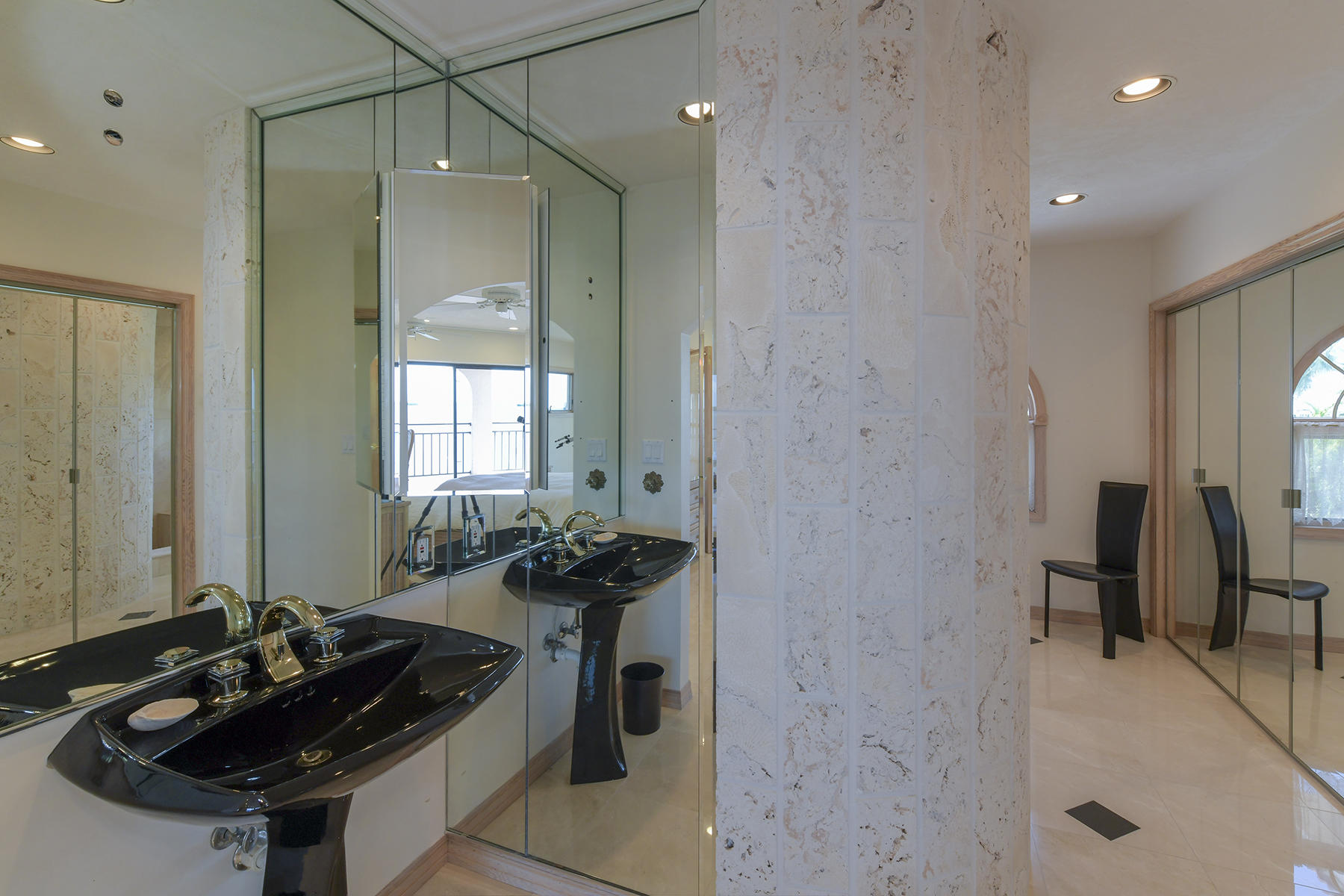 158 Redwing Road Tavernier, FL 33070 - Photo 16 of 45 Master Bath