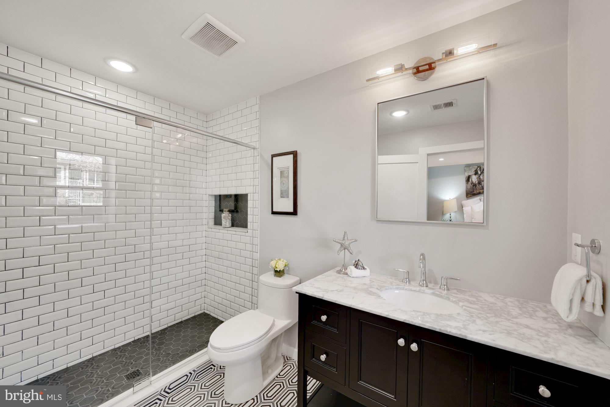 731 Park Road Northwest, Unit A Washington, DC 20010 - Photo 22 of 33 Full Bath
