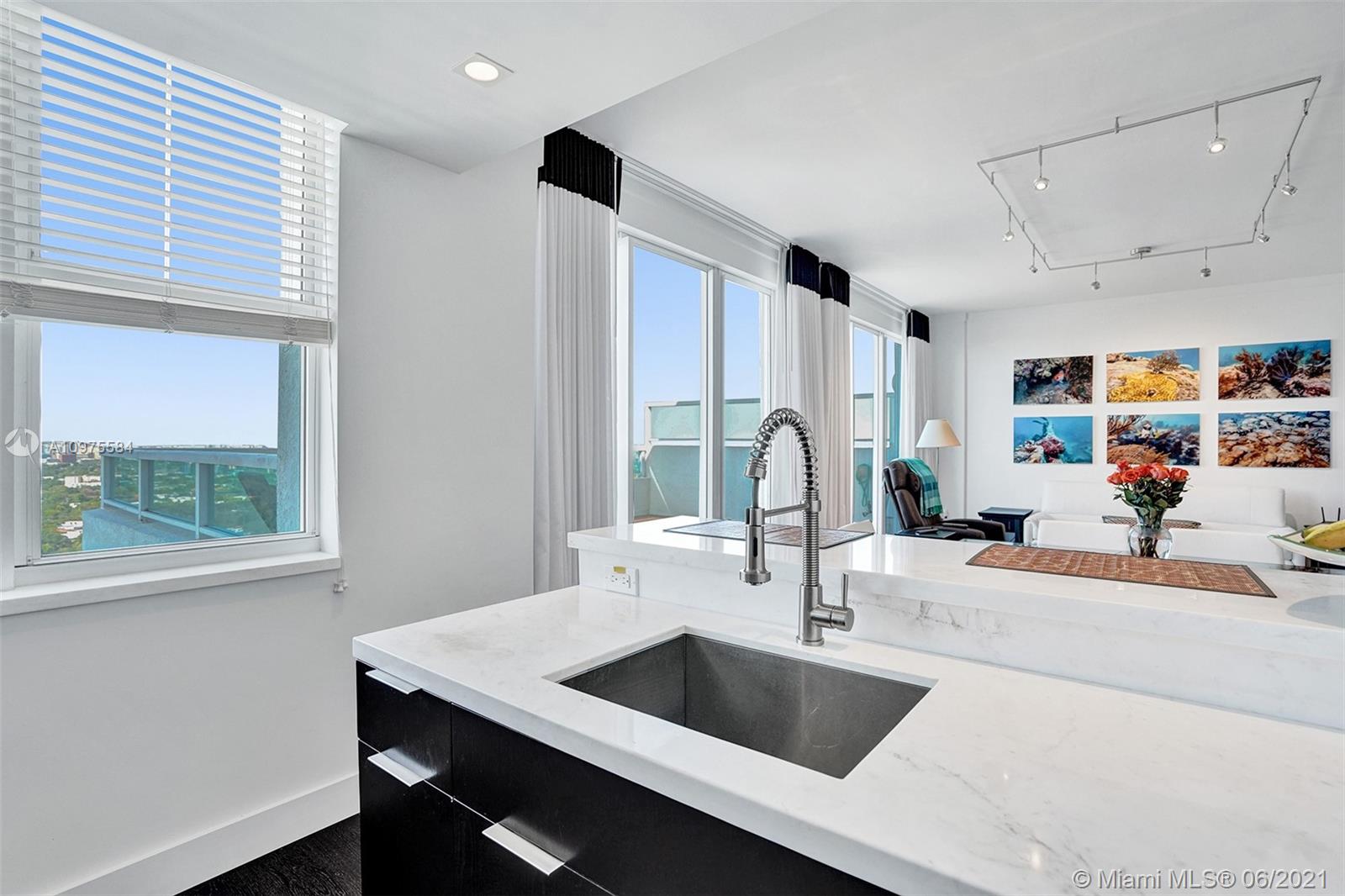 2889 McFarlane Road, Unit PH06 Miami, FL 33133 - Photo 12 of 49