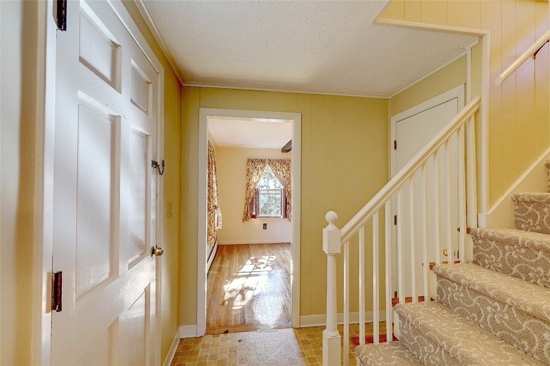 774 Tunk Hill Road Scituate, RI 02825 - Photo 6 of 32