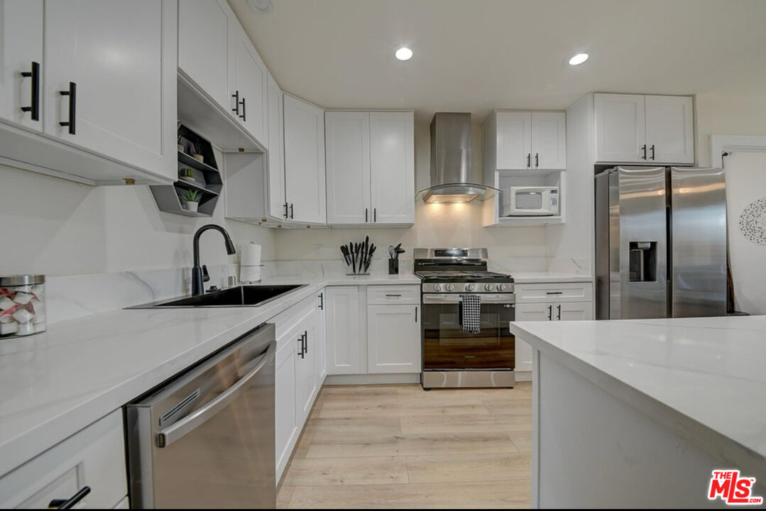 12871 Osborne Street Pacoima, CA 91331 - Photo 8 of 13