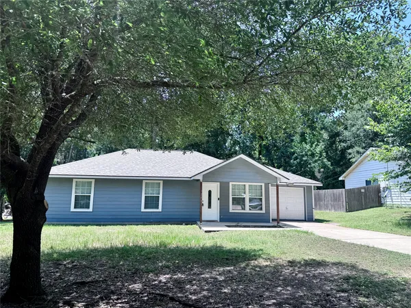 $1,500 | 12551 Royal Lake Drive, Conroe, TX 77303