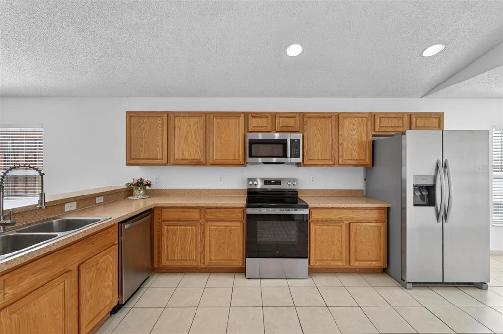 2041 Newtown Road Groveland, FL 34736 - Photo 6 of 31