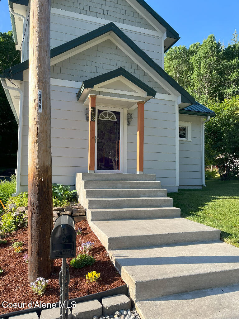 503 Main Street Wardner, ID 83837 - Photo 18 of 22 17