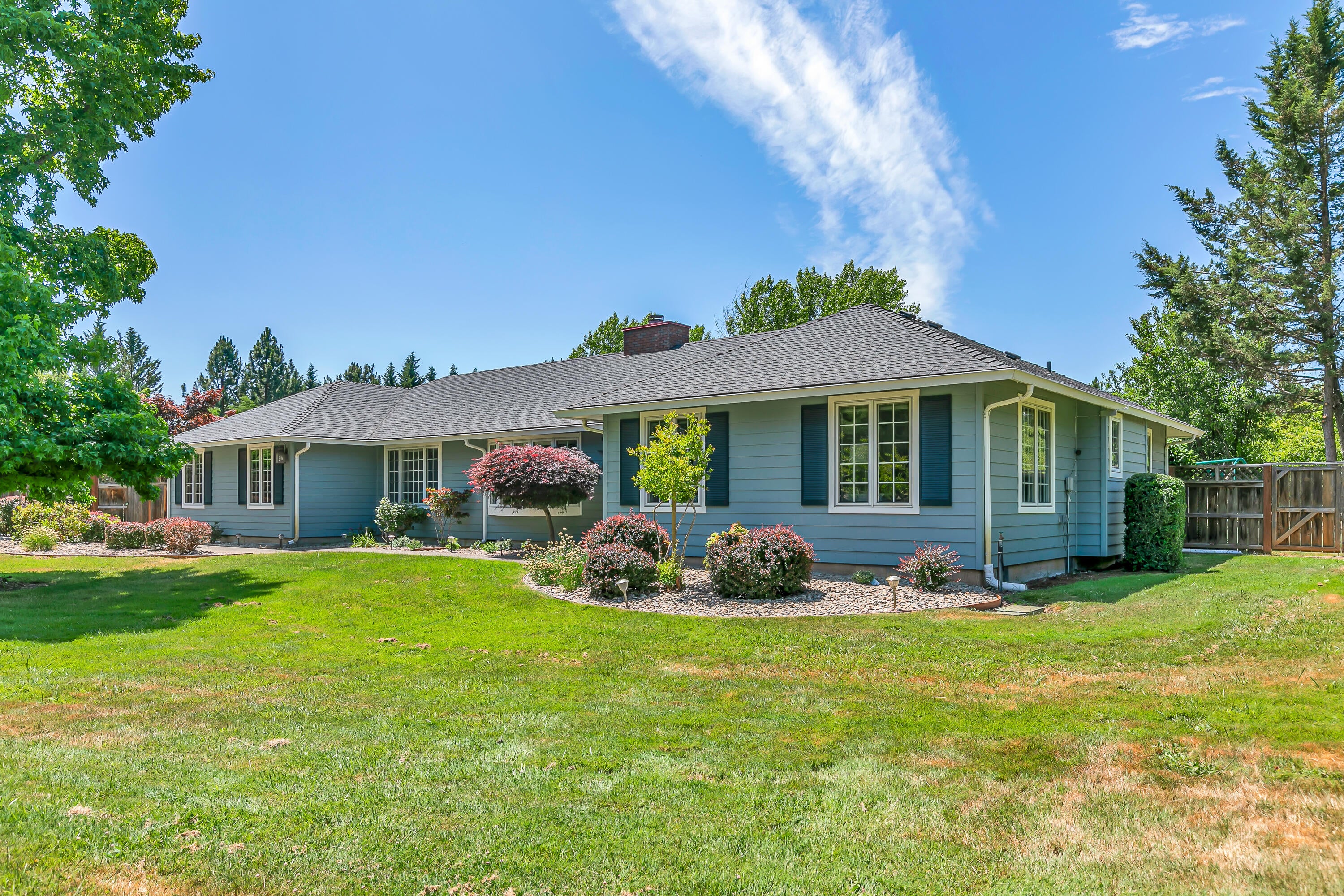 550 Pair A Dice Ranch Road Jacksonville, OR 97530 - Photo 3 of 83 9R9A9239