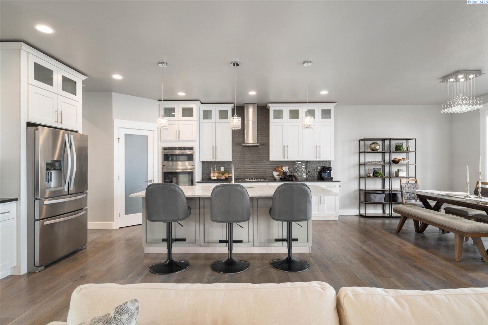 83706 Wallowa Road Kennewick, WA 99338 - Photo 8 of 49 Gallery Image 8
