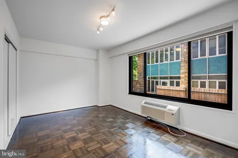 $385,000 | 3601 Wisconsin Avenue Northwest, Unit 111, Washington, DC 20016