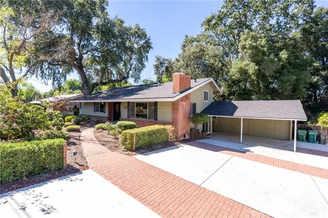 $875,000 | 8120 Azucena Avenue, Atascadero, CA 93422