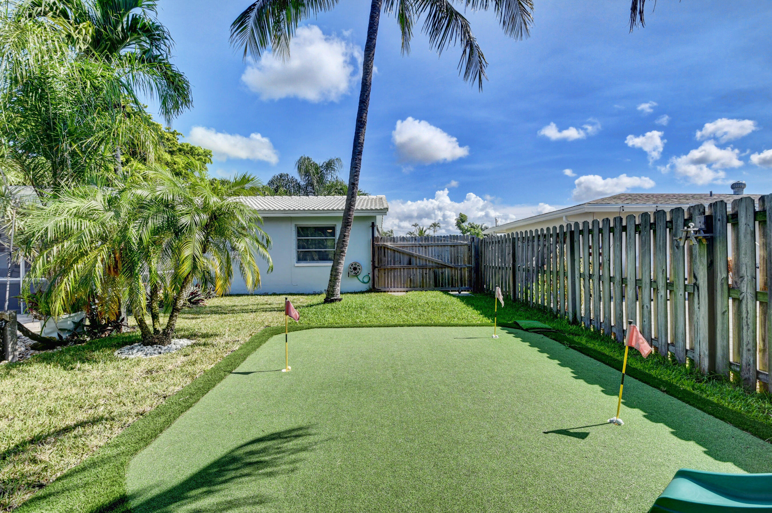 956 Southwest 4th Street Boca Raton, FL 33486 - Photo 4 of 52 a view of a backyard