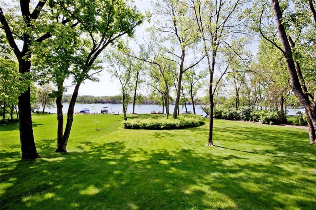5025 Fall Creek Road Indianapolis, IN 46220 - Photo 3 of 37 Gallery Image 3