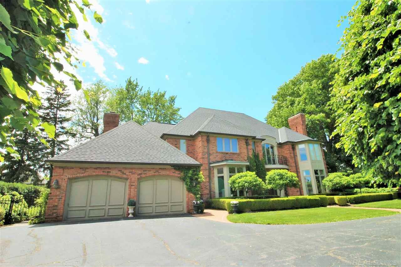 1 Provencal Road Grosse Pointe Farms, MI 48236 - Photo 3 of 87