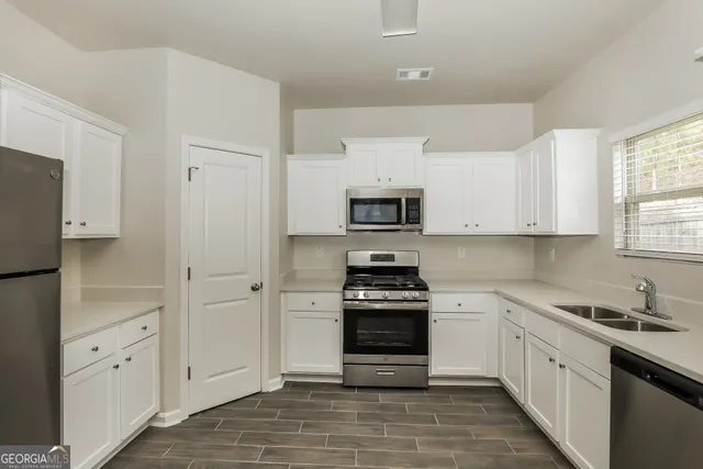 $2,195 | 2364 Allman Drive, Jonesboro, GA 30236