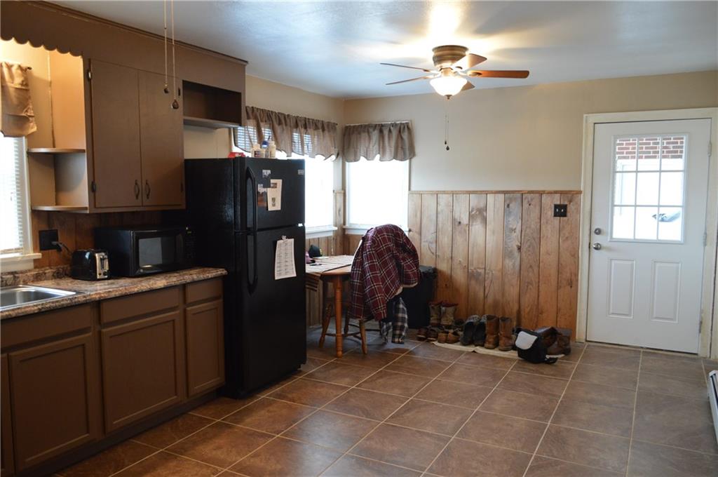 1425 Springs Road Springs, PA 15562 - Photo 3 of 13 Gallery Image 3