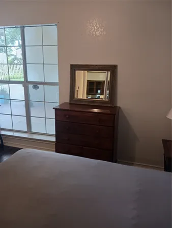 $1,000 | 921 Marine Street, Unit 116, Galveston, TX 77550