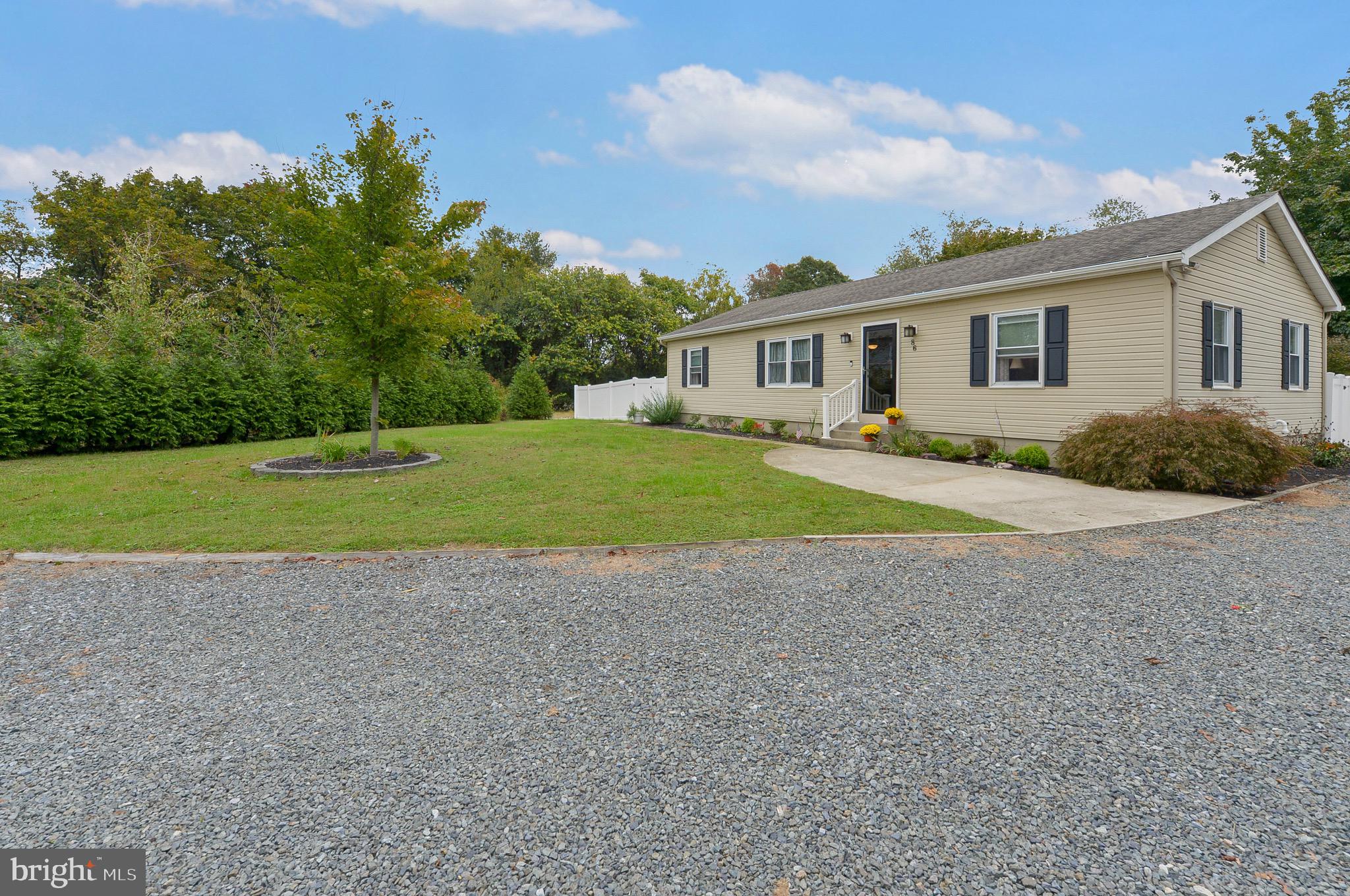 86 East Tomlin Station Road Mickleton, NJ 08056 - Photo 3 of 34