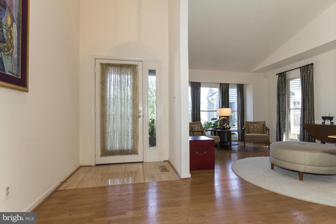 5862 Pimlico Road Baltimore, MD 21209 - Photo 4 of 30 View