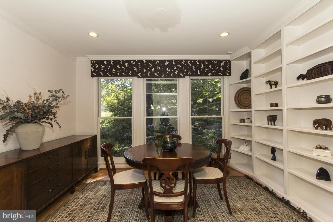 5862 Pimlico Road Baltimore, MD 21209 - Photo 7 of 30 Interior (General)