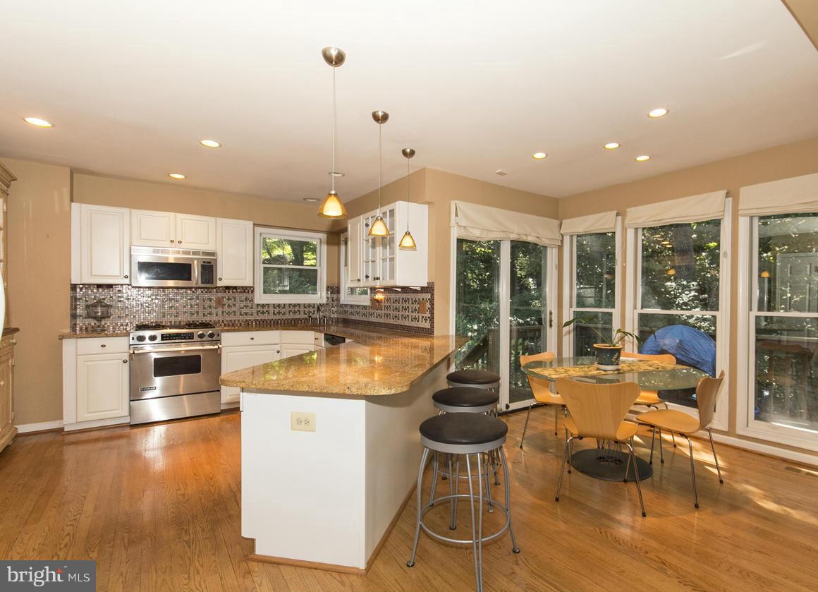 5862 Pimlico Road Baltimore, MD 21209 - Photo 10 of 30 View
