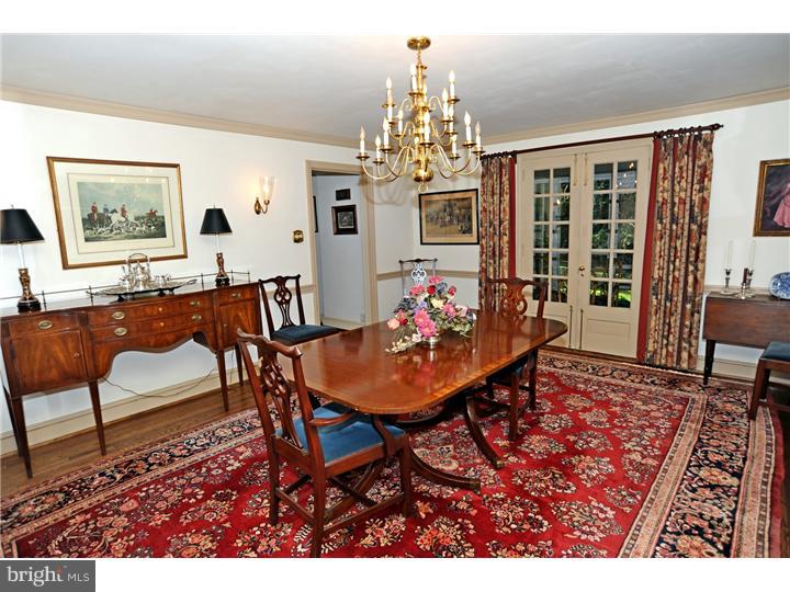 602 Golf Club Road Newtown Square, PA 19073 - Photo 5 of 25 Dining Room