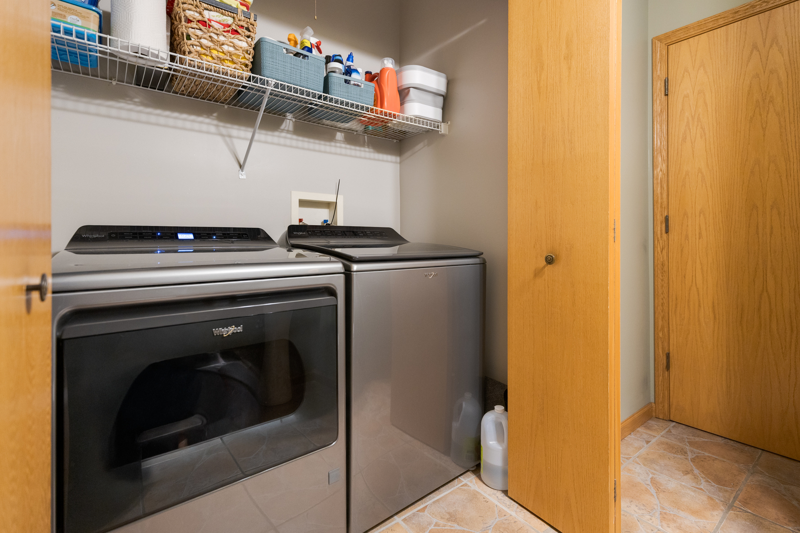 516 Clayton Circle, Unit 516 Sycamore, IL 60178 - Photo 13 of 26 a close up view of a washer and dryer