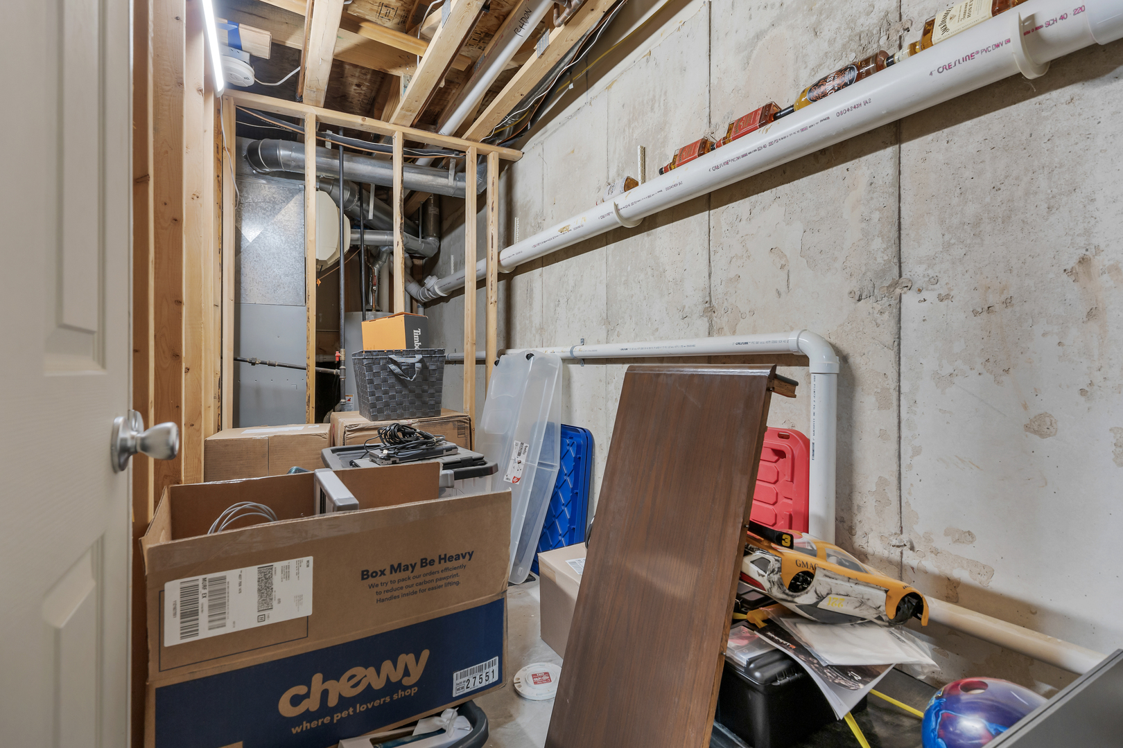 516 Clayton Circle, Unit 516 Sycamore, IL 60178 - Photo 23 of 26 a utility room with dryer and washer