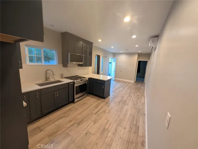 $2,000 | 15548 Saticoy Street, Van Nuys, CA 91406