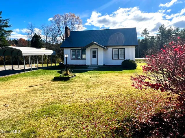 $254,500 | 154 Riceville Road, Gloversville, NY 12078