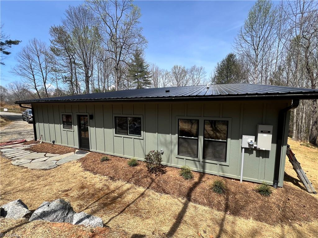 3270 Fries Road Galax, VA 24333 - Photo 5 of 41