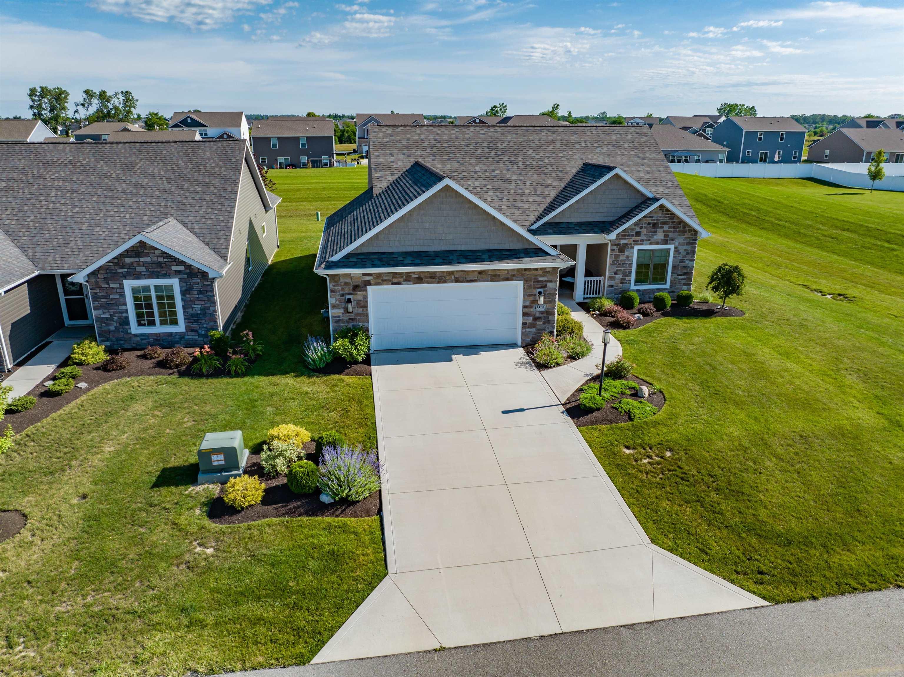 13506 Slate Ridge Court Fort Wayne, IN 46814 - Photo 3 of 34 Gallery Image 3