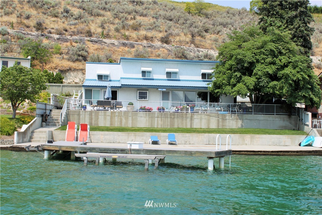 146 Spader Bay Road Chelan, WA 98816 - Photo 1 of 19 Gallery Image 1