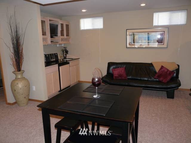 146 Spader Bay Road Chelan, WA 98816 - Photo 12 of 19 Gallery Image 12